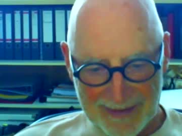 Etonne Chaturbate stream image from June 17, 2025