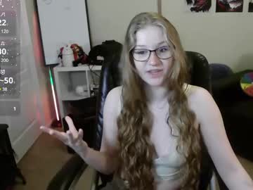 Southerbunny Chaturbate stream image from June 17, 2025
