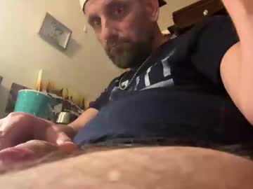 Waynedangle Chaturbate stream image from June 17, 2025