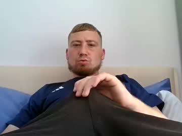 Bigbowl95 Chaturbate stream image from June 17, 2025
