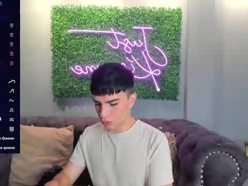 Damoncolin Chaturbate stream image from June 17, 2025