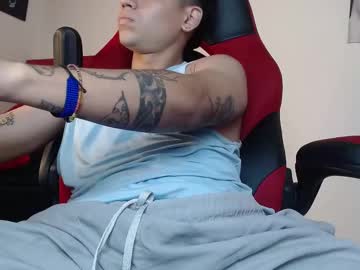 Krisbats Chaturbate stream image from June 17, 2025