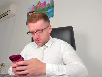 Findomguyxxx Chaturbate stream image from June 17, 2025