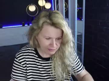 Blue_Eyes_Olivia stream image from June 17, 2025