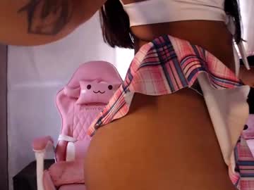 Katiasaenz25 Chaturbate stream image from June 17, 2025