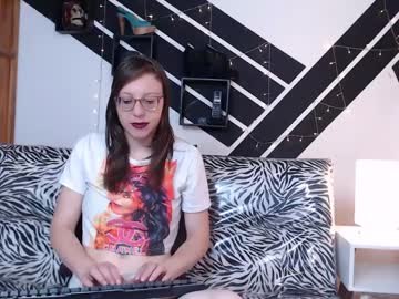Naomi_Jun Chaturbate stream image from June 17, 2025