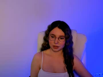 Laura_Benson Chaturbate stream image from June 17, 2025