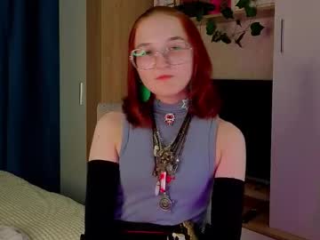 Lynnabevis Chaturbate stream image from June 17, 2025
