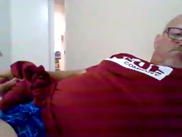 Hornlyhen Chaturbate stream image from June 17, 2025