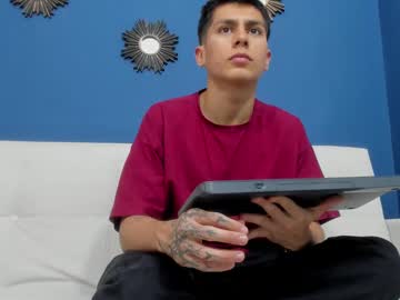 Ben_Aster Chaturbate stream image from June 17, 2025