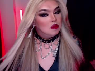 Michellevixen921 Chaturbate stream image from June 17, 2025