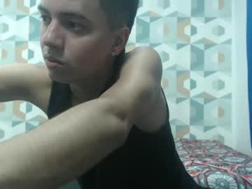 Andrestdo Chaturbate stream image from June 17, 2025
