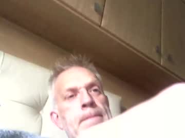 Badger150 Chaturbate stream image from June 17, 2025