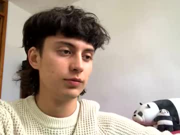 A_Littlee_Bear Chaturbate stream image from June 17, 2025