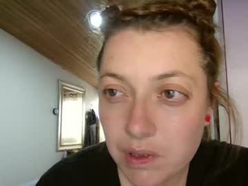 Ezlngirl Chaturbate stream image from June 17, 2025