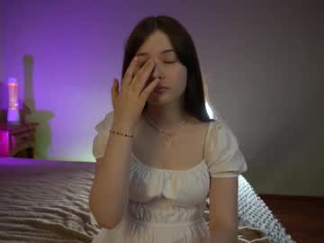 Blessmelaura Chaturbate stream image from June 17, 2025