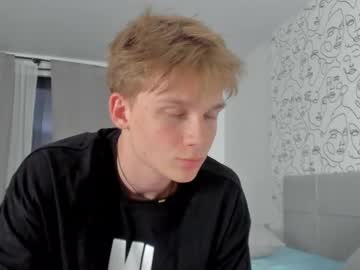 Knotsiemens Chaturbate stream image from June 17, 2025