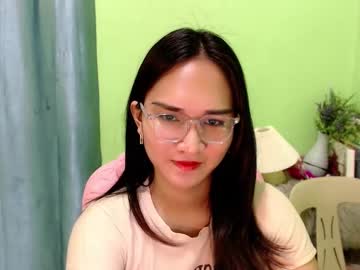 Simple_Lady21 Chaturbate stream image from June 18, 2025