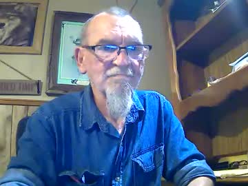 Crucerichard Chaturbate stream image from June 18, 2025