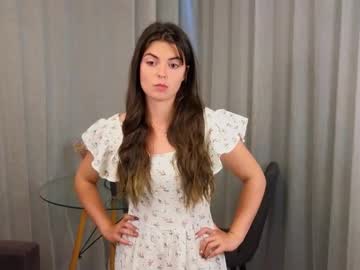 Edinaestabrooks Chaturbate stream image from June 18, 2025