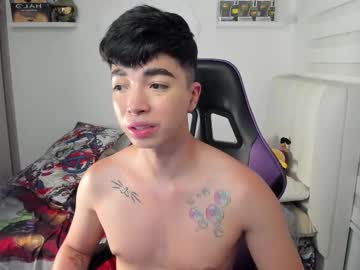 Santy7u7 Chaturbate stream image from June 18, 2025