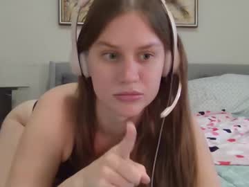 Annabellagogo Chaturbate stream image from June 18, 2025