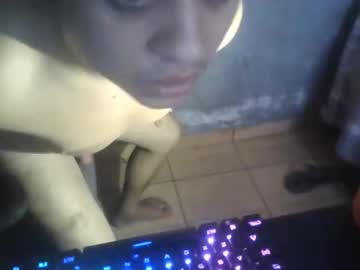 Little2396 Chaturbate stream image from June 18, 2025
