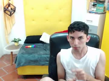 Christofferwolf Chaturbate stream image from June 18, 2025