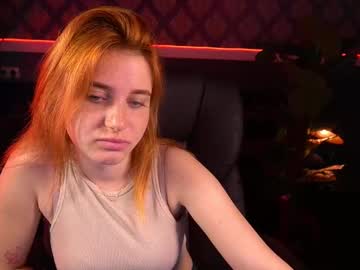 Emilyfoxxi Chaturbate stream image from June 18, 2025