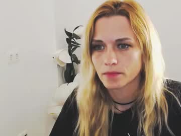 Peppymia Chaturbate stream image from June 18, 2025