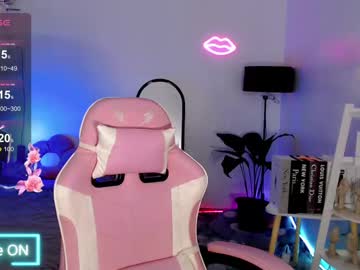 Petite_Jackyxx Chaturbate stream image from June 18, 2025