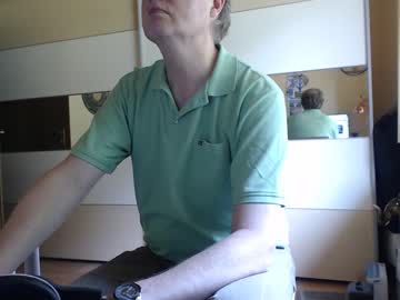 Ach471 Chaturbate stream image from June 18, 2025