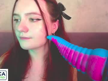 Alyssa__Scarlet Chaturbate stream image from June 18, 2025