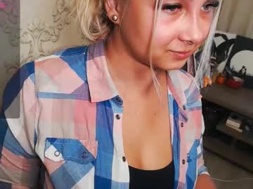 Vikiwaitingforyou Chaturbate stream image from June 18, 2025
