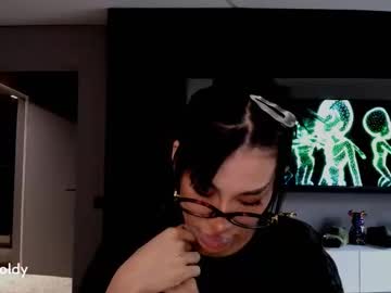 Jinny_Gold Chaturbate stream image from June 18, 2025