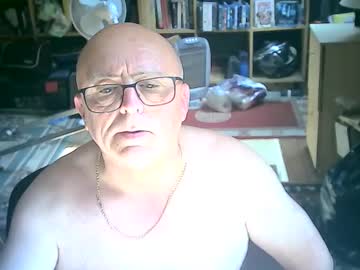 Bluebox65 Chaturbate stream image from June 18, 2025