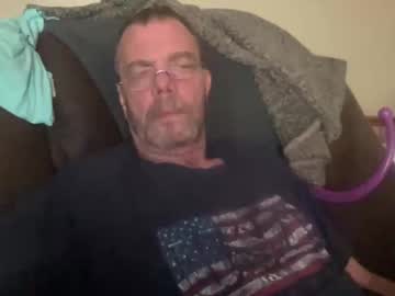 Bushbeautician Chaturbate stream image from June 18, 2025