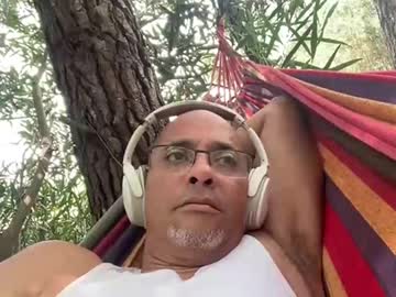 Emcuba Chaturbate stream image from June 18, 2025