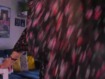 Xvanessalove Chaturbate stream image from June 18, 2025