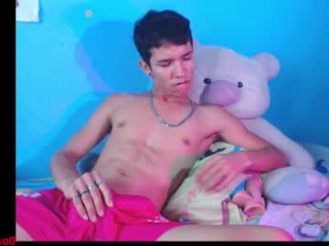 Zeusdelasso Chaturbate stream image from June 18, 2025