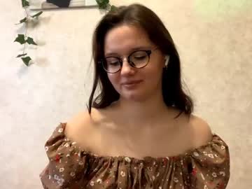 Catebolyard Chaturbate stream image from June 18, 2025