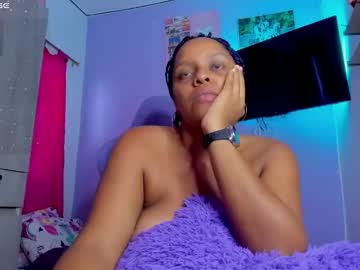 Corinastonee Chaturbate stream image from June 18, 2025
