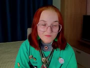 Lynnabevis Chaturbate stream image from June 18, 2025