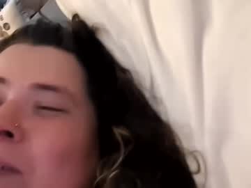 Girlcom Chaturbate stream image from June 18, 2025