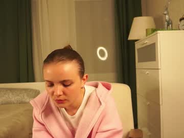 Pure_Grace_ Chaturbate stream image from June 18, 2025