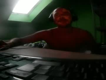 Capoloveu Chaturbate stream image from June 18, 2025