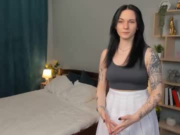 Lizbethdownton Chaturbate stream image from June 18, 2025
