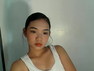Katrinapinay18 Chaturbate stream image from June 18, 2025