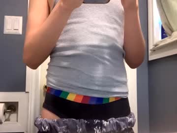 Peacheshole Chaturbate stream image from June 18, 2025