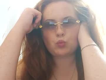 Liliboods Chaturbate stream image from June 18, 2025